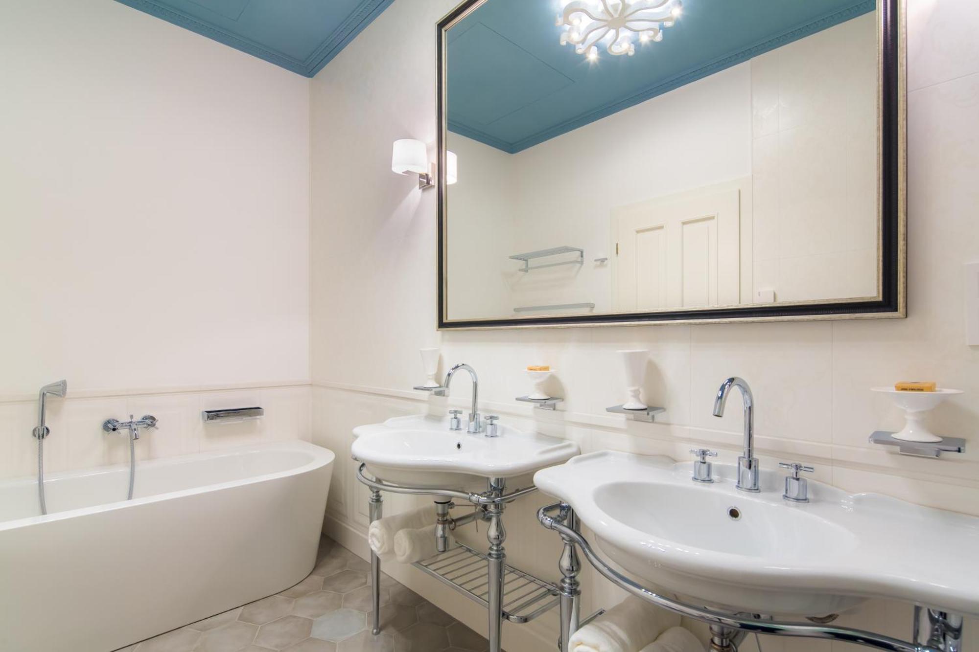 Rubin Luxury Apartments (Adults Only) Karlovy Vary Szoba fotó